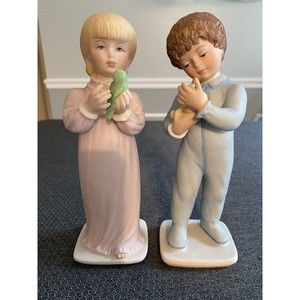 Vintage 1982 Goebel Pair of Boy & Girl in Pajamas; Boy w/Duck, Girl w/Bird